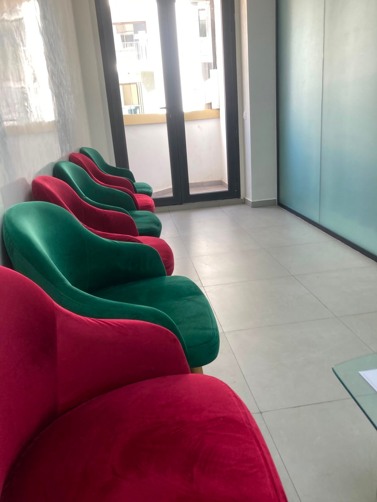La salle d’attente du cabinet à Casablanca